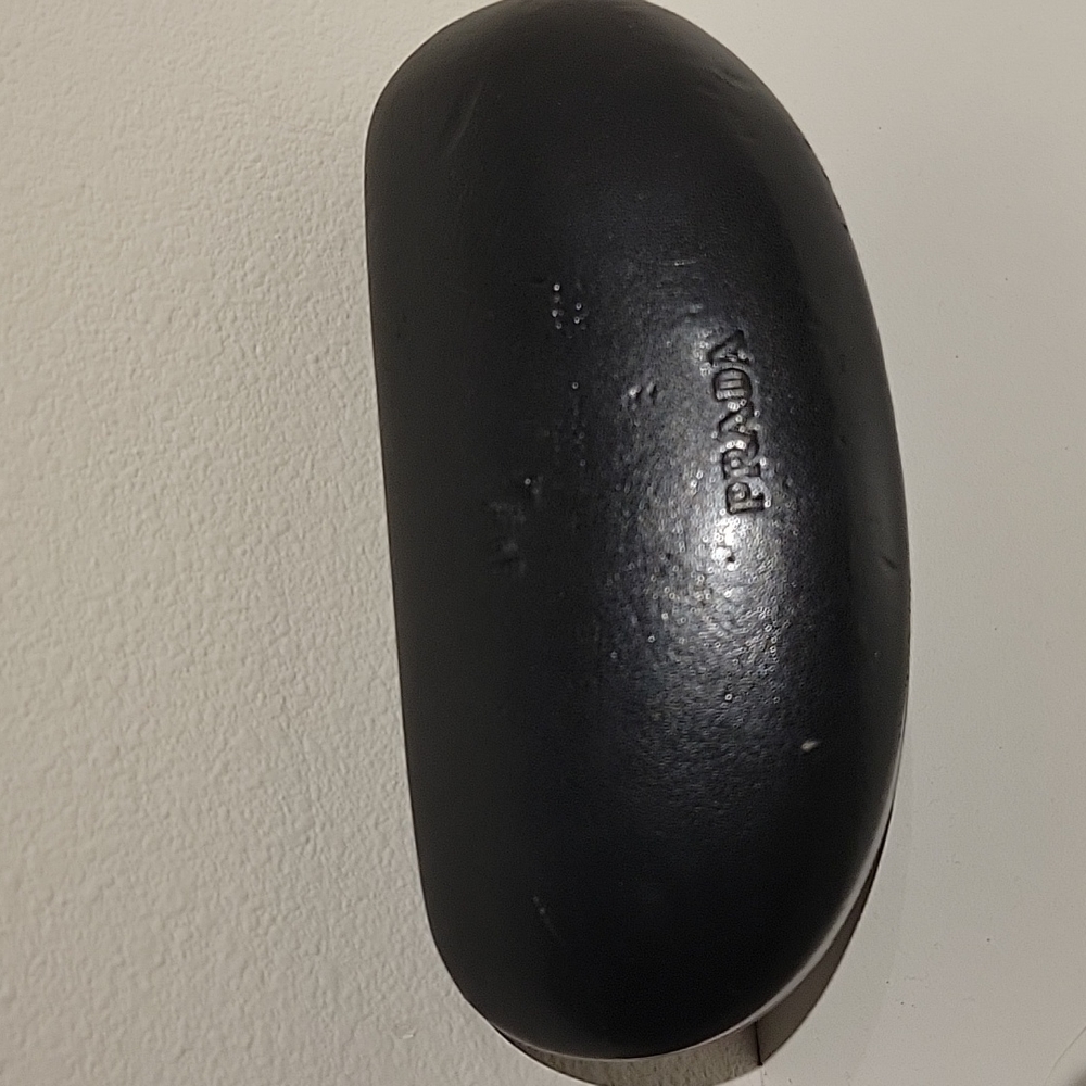 Prada sunglasses - Picture 5 of 5